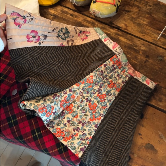 VALENTINO RED Carmelo Wool Herringbone Quilted Shorts - Picture 3 of 6